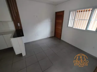 Casa com 2 Quartos para alugar, 47m² no Vila São Jorge, São Vicente