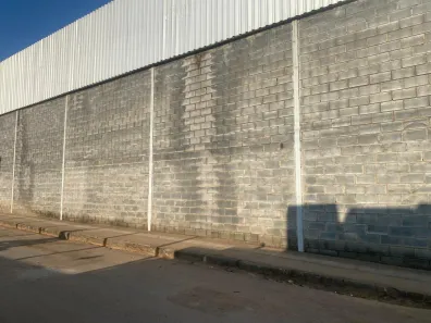 Galpão / Depósito / Armazém para venda ou aluguel, 309m² no Santa Lúcia, Montes Claros