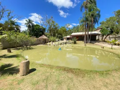 Fazenda / Sítio / Chácara com 3 Quartos à venda, 1900m² no Centro, Mairinque