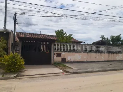 Casa com 2 Quartos à venda, 450m² no Parque Hotel, Araruama