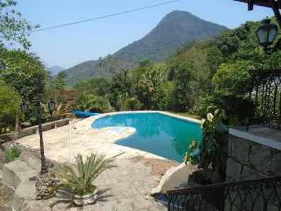 Casa de Condomínio com 4 Quartos à venda, 300m² no Caneca Fina, Guapimirim