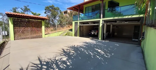 Fazenda / Sítio / Chácara com 4 Quartos à venda, 1000m² no Jaboticatubas, Jaboticatubas