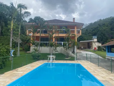 Fazenda / Sítio / Chácara com 3 Quartos à venda, 33000m² no Riograndina, Nova Friburgo