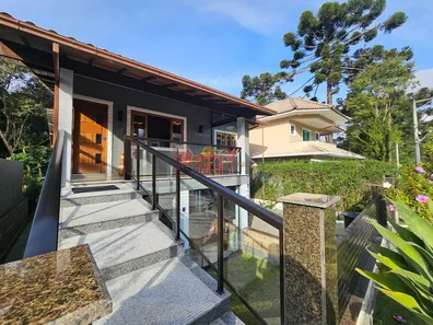 Casa de Condomínio com 4 Quartos à venda, 288m² no Posse, Teresópolis