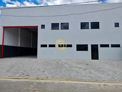 Galpão / Depósito / Armazém com 3 Quartos para alugar, 671m² no Jardim Califórnia, Jacareí