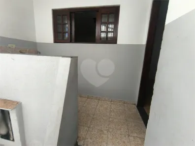 Casa de Vila com 1 Quarto para alugar, 65m² no Jardim Clementino, Taboão da Serra