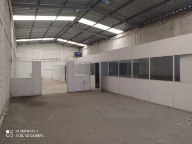Galpão / Depósito / Armazém à venda, 250m² no San Marino, Ribeirão das Neves
