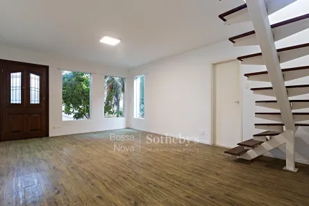 Casa de Vila com 4 Quartos para venda ou aluguel, 303m² no Sumaré, São Paulo