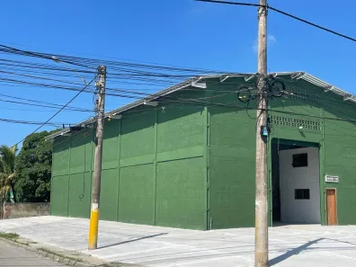 Galpão / Depósito / Armazém para alugar, 300m² no Fluminense, São Pedro da Aldeia