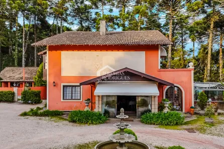Loja / Salão / Ponto Comercial à venda, 940m² no Capivari, Campos do Jordão