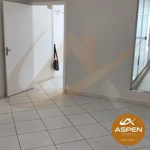 Loja / Salão / Ponto Comercial para alugar, 110m² no Centro, Arapongas