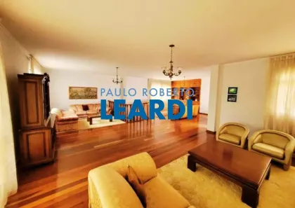 Sobrado com 5 Quartos à venda, 314m² no Jardim dos Estados, Poços de Caldas