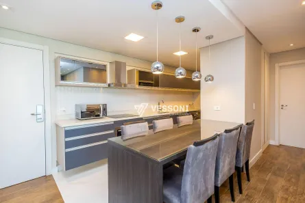 Apartamento com 2 Quartos para alugar, 60m² no Centro, Curitiba