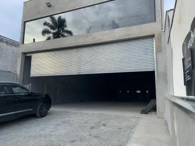 Galpão / Depósito / Armazém para alugar, 300m² no Vila Vitória, Mogi das Cruzes