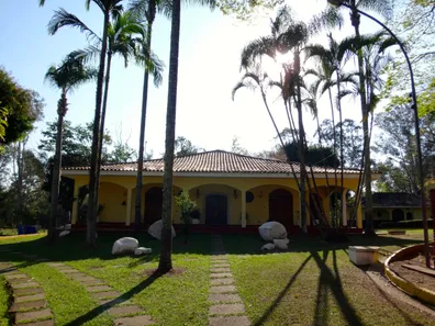 Fazenda / Sítio / Chácara com 4 Quartos à venda, 3000m² no Campos de Atibaia, Atibaia
