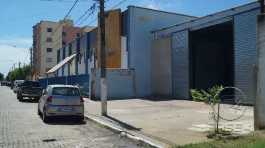 Galpão / Depósito / Armazém à venda, 360m² no Vila Julieta, Resende