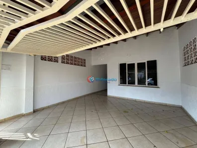 Casa com 3 Quartos para alugar, 140m² no Parque Residencial Casarão, Sumaré