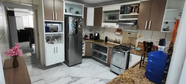 Casa de Vila com 3 Quartos à venda, 121m² no Chácara das Flores, Mogi das Cruzes