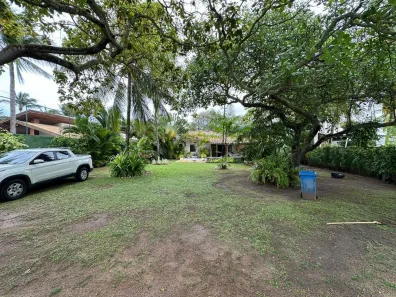 Casa com 6 Quartos à venda, 1320m² no Interlagos (Abrantes), Camaçari