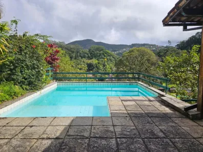 Casa com 3 Quartos à venda, 10m² no Castelanea, Petrópolis