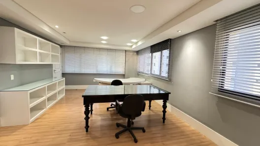 Conjunto Comercial / Sala à venda, 68m² no Bigorrilho, Curitiba