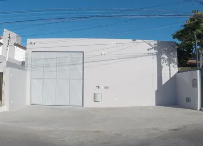 Galpão / Depósito / Armazém à venda, 408m² no Coroa do Meio, Aracaju