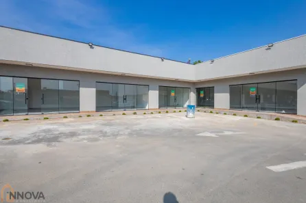Loja / Salão / Ponto Comercial para alugar, 35m² no Guaraituba, Colombo