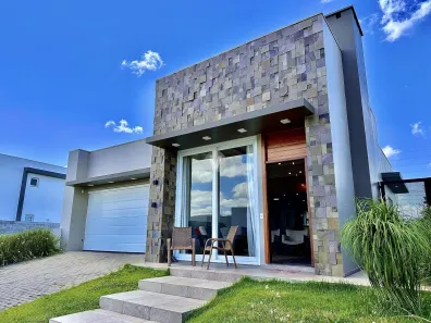 Casa de Condomínio com 3 Quartos à venda, 175m² no Camobi, Santa Maria
