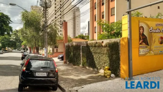 Terreno / Lote / Condomínio para alugar, 500m² no Vila Progredior, São Paulo