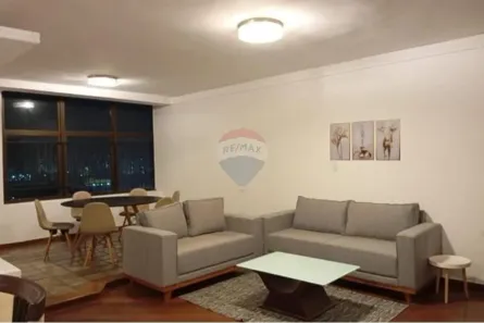 Apartamento com 3 Quartos para alugar, 211m² no São José, Aracaju