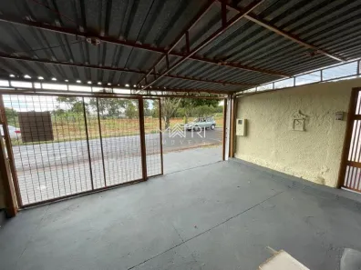 Loja / Salão / Ponto Comercial para alugar, 35m² no Parque Residencial Iguatemi, Araraquara
