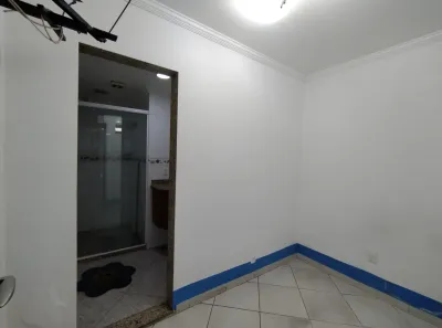 Galpão / Depósito / Armazém com 1 Quarto para alugar, 750m² no Centro, Nilópolis