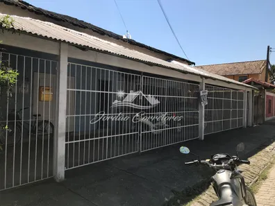 Prédio Inteiro à venda, 600m² no Papucaia, Cachoeiras de Macacu