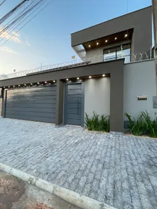 Casa com 4 Quartos à venda, 260m² no Setor Cristina II, Trindade
