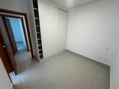 Apartamento com 3 Quartos para alugar, 114m² no Vila Edmundo, Taubaté