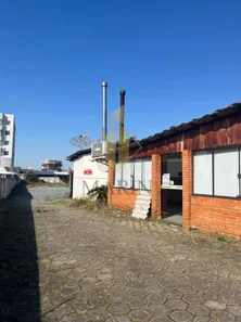 Loja / Salão / Ponto Comercial à venda, 1518m² no Centro, Navegantes