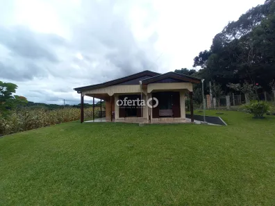 Fazenda / Sítio / Chácara com 3 Quartos à venda, 200m² no Área Rural de Araucária, Araucária