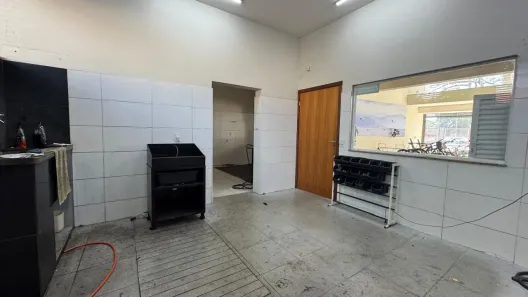 Prédio Inteiro para alugar, 289m² no Vila Industrial, Araçatuba