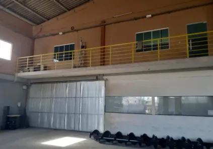 Galpão / Depósito / Armazém para alugar, 570m² no Iguaçu, Fazenda Rio Grande