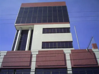 Loja / Salão / Ponto Comercial para alugar, 40m² no Bacacheri, Curitiba