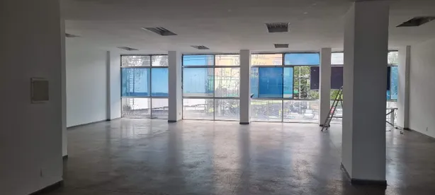 Prédio Inteiro para alugar, 1316m² no Centro, Duque de Caxias