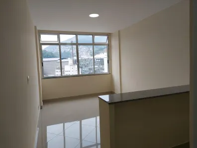 Apartamento com 1 Quarto para alugar, 30m² no Centro, Petrópolis