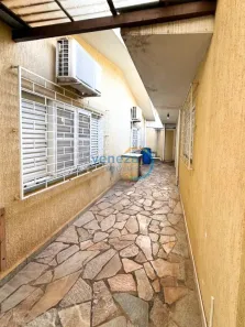 Casa com 4 Quartos para alugar, 205m² no Lago Parque, Londrina
