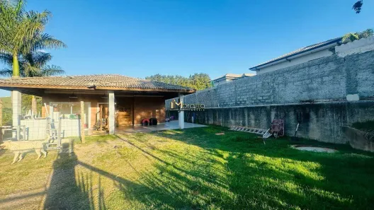 Fazenda / Sítio / Chácara com 3 Quartos para alugar, 120m² no Chácara Portal das Estâncias, Bragança Paulista