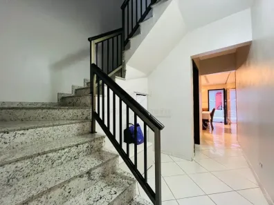 Sobrado com 3 Quartos à venda, 194m² no Parque Capuava, Santo André