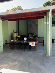 Fazenda / Sítio / Chácara com 2 Quartos à venda, 302m² no Chácara Pesqueiro Roseira, Jaguariúna