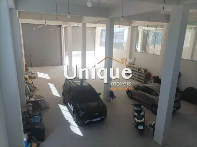 Galpão / Depósito / Armazém para alugar, 360m² no Reserva do Peró, Cabo Frio