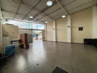 Galpão / Depósito / Armazém para alugar, 150m² no Santo Elias, Mesquita
