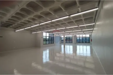 Prédio Inteiro para alugar, 735m² no Matriz, Mauá