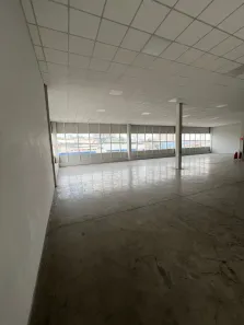 Galpão / Depósito / Armazém para alugar, 950m² no Calmon Viana, Poá